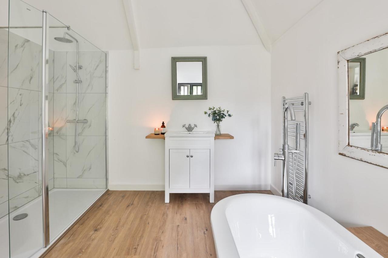 The Bothy Beverston Castle Tetbury Ngoại thất bức ảnh