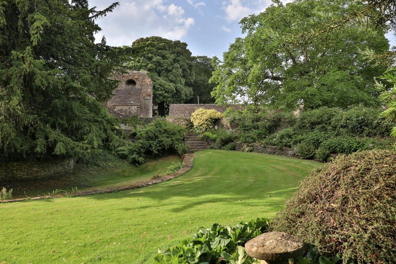 The Bothy Beverston Castle Tetbury Ngoại thất bức ảnh