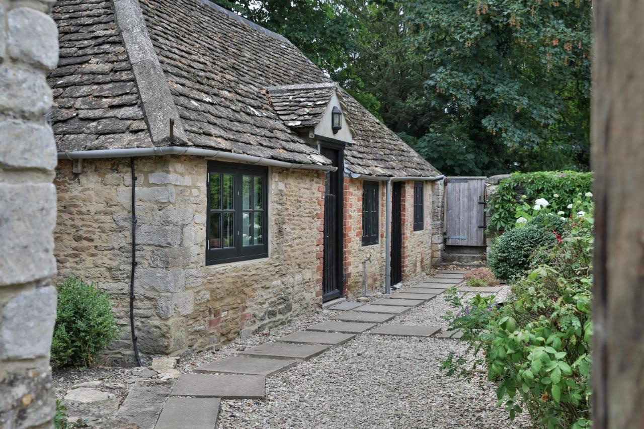 The Bothy Beverston Castle Tetbury Ngoại thất bức ảnh